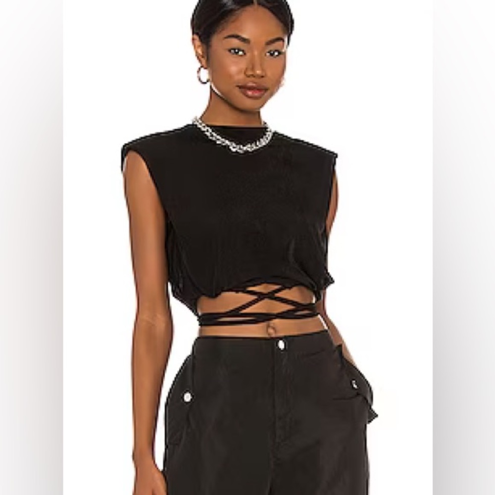 🖤 REVOLVE BY.DYLN Cole crop Top in Black Medium 🖤